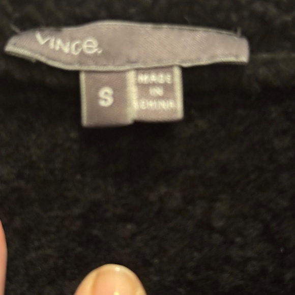 Vince 100% Lamb Shearling jacket. Gorgeous. Best for sizes 0-4. - Picture 4 of 6